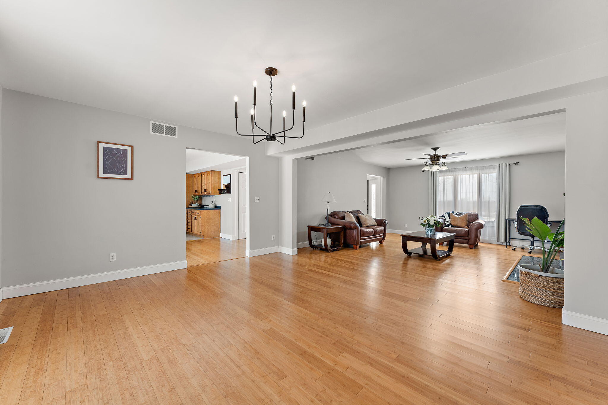 16255 Grant Street Crown Point, IN 46307 - Photo 9 of 61 2048x1365