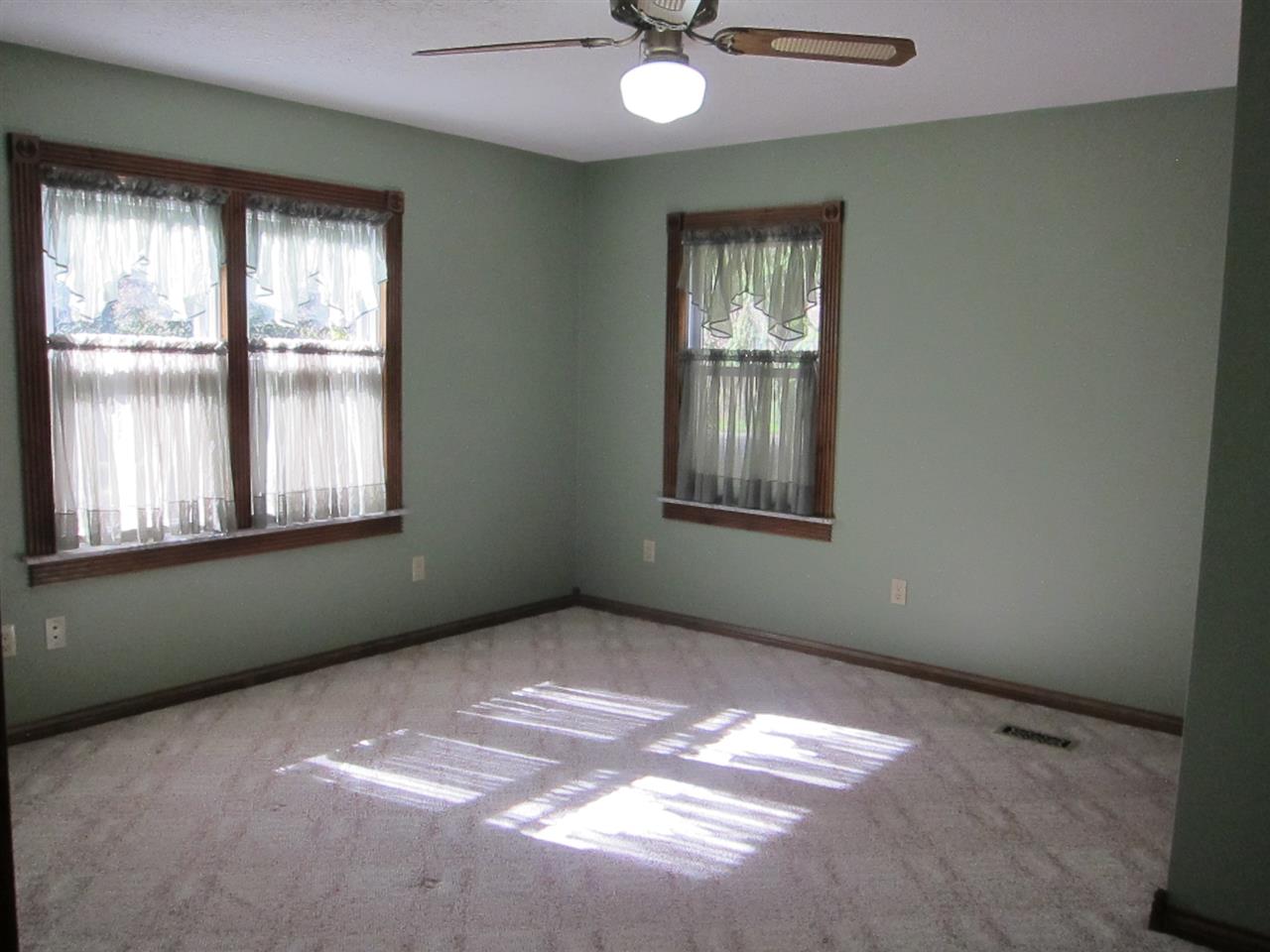2918 Old Spring Valley Road Huntington, WV 25704 - Photo 23 of 30 Gallery Image 23