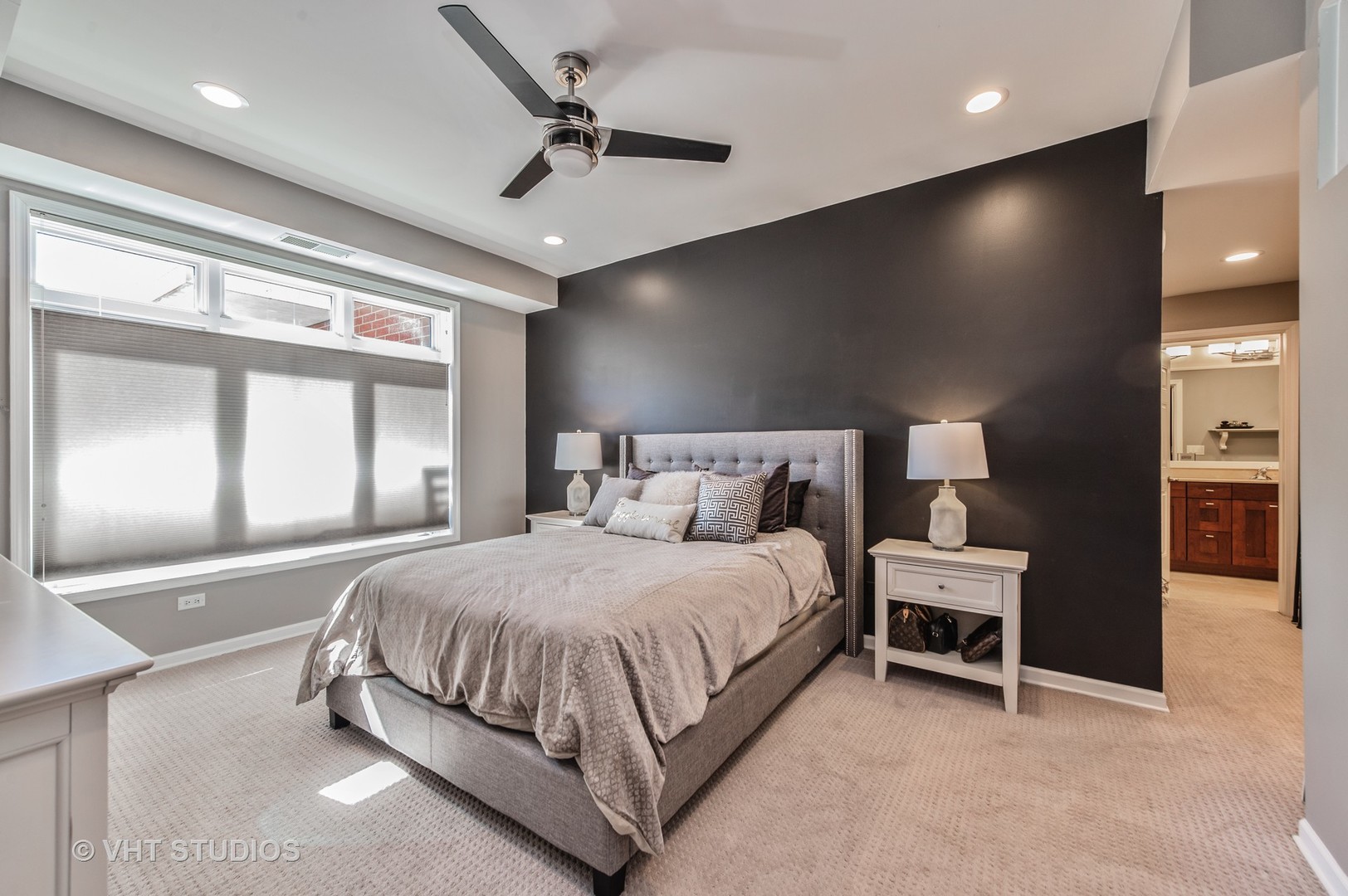 657 West Fulton Street, Unit 204 Chicago, IL 60661 - Photo 7 of 12
