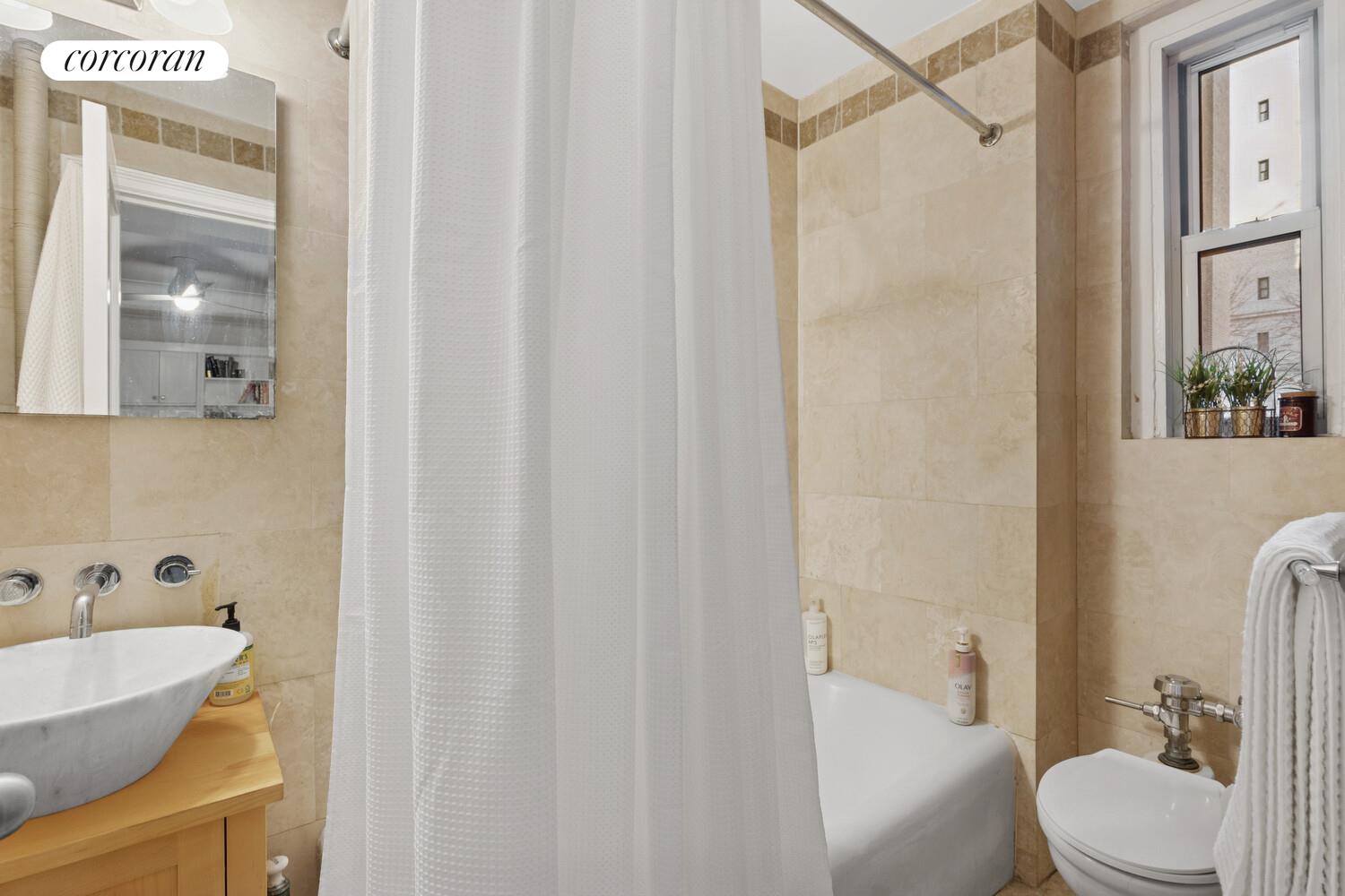 70 Remsen Street, Unit 3F Brooklyn, NY 11201 - Photo 7 of 7