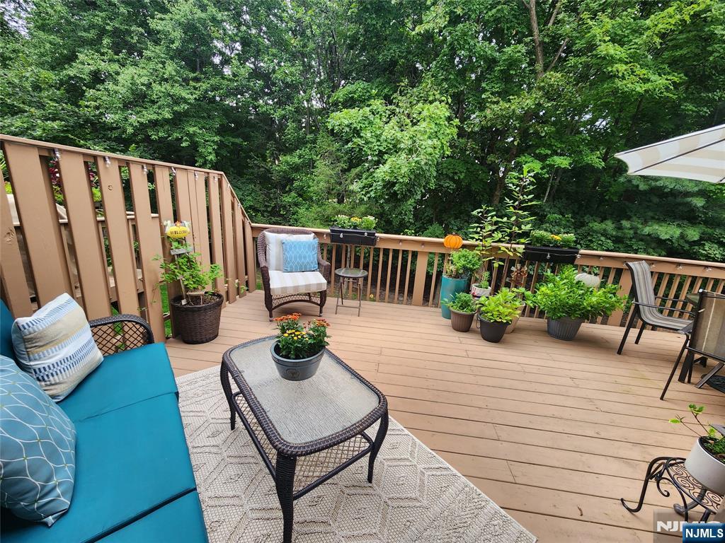 8 Hunter Road North Haledon, NJ 07508 - Photo 24 of 46 Gallery Image 24