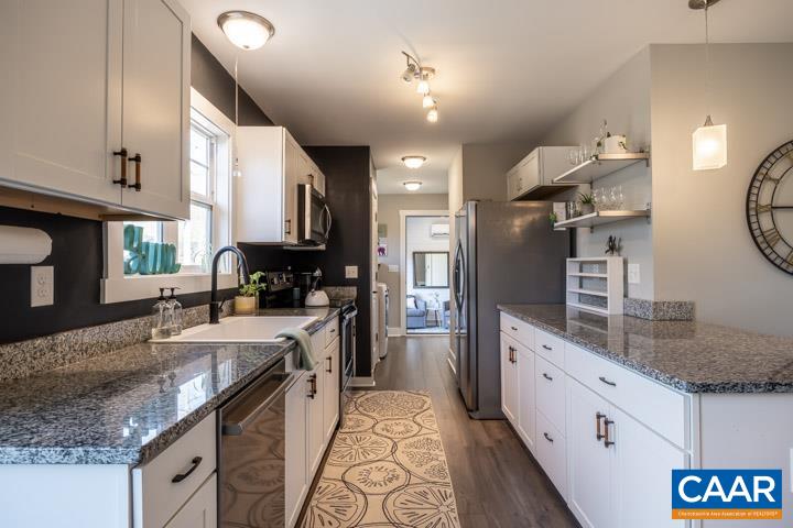 6526 Esmont Road Keene, VA 22946 - Photo 16 of 49 Gallery Image 16