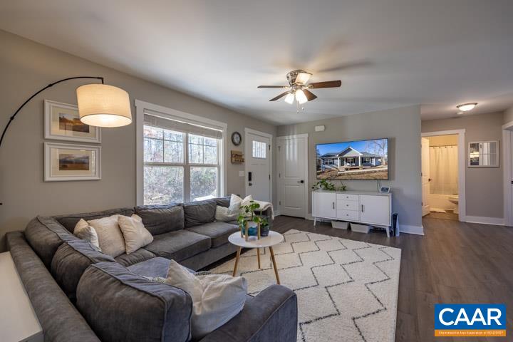 6526 Esmont Road Keene, VA 22946 - Photo 8 of 49 Gallery Image 8