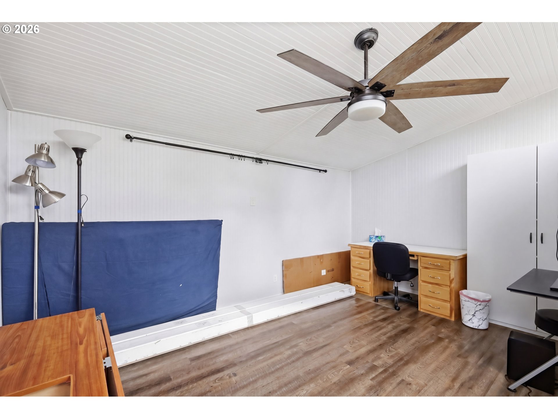 1125 Delrose Drive Springfield, OR 97477 - Photo 28 of 35 a view of workspace with wooden floor