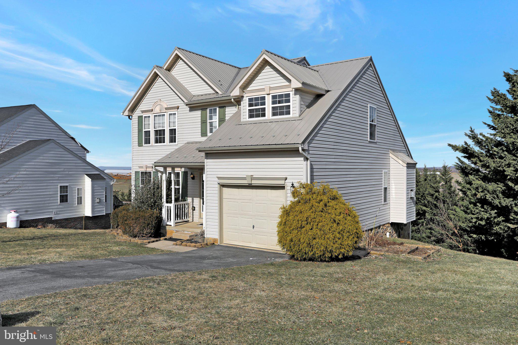 125 Colton Court Smithsburg, MD 21783 - Photo 2 of 43