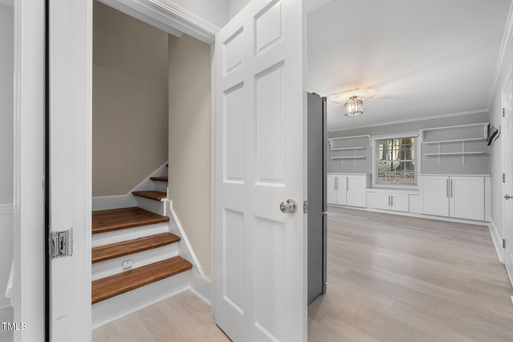 918 Collins Drive Raleigh, NC 27609 - Photo 39 of 72 39-web-or-mls-DX3A3403