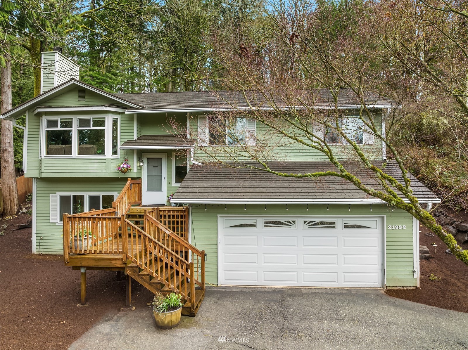21832 Northeast 8th Street Sammamish, WA 98074 - Photo 1 of 40