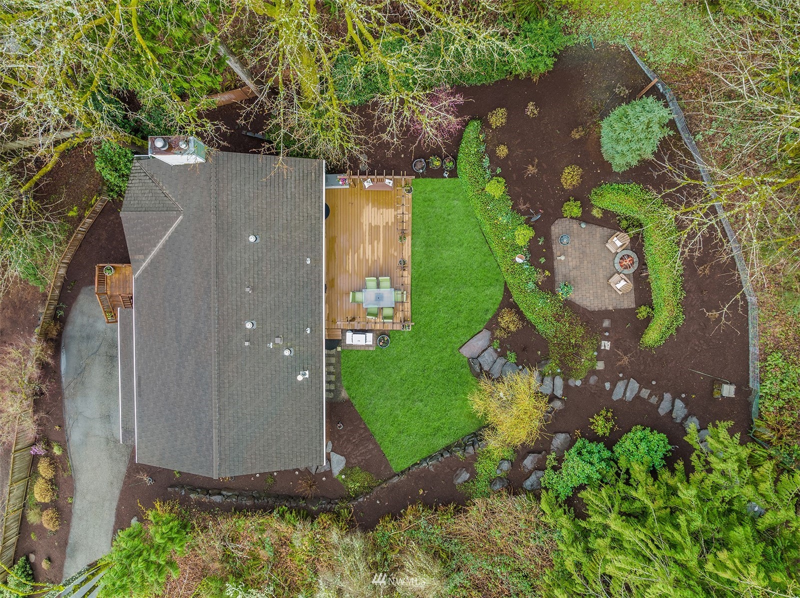 21832 Northeast 8th Street Sammamish, WA 98074 - Photo 39 of 40 an aerial view of a house