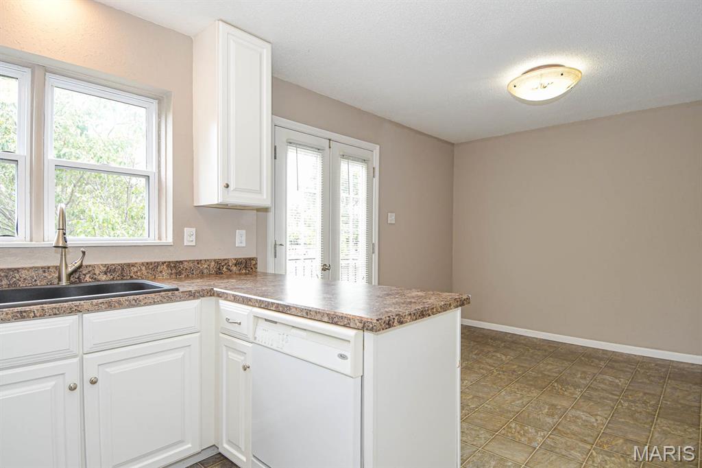 12857 Town And Four Drive, Unit 12857 St. Louis, MO 63141 - Photo 11 of 30