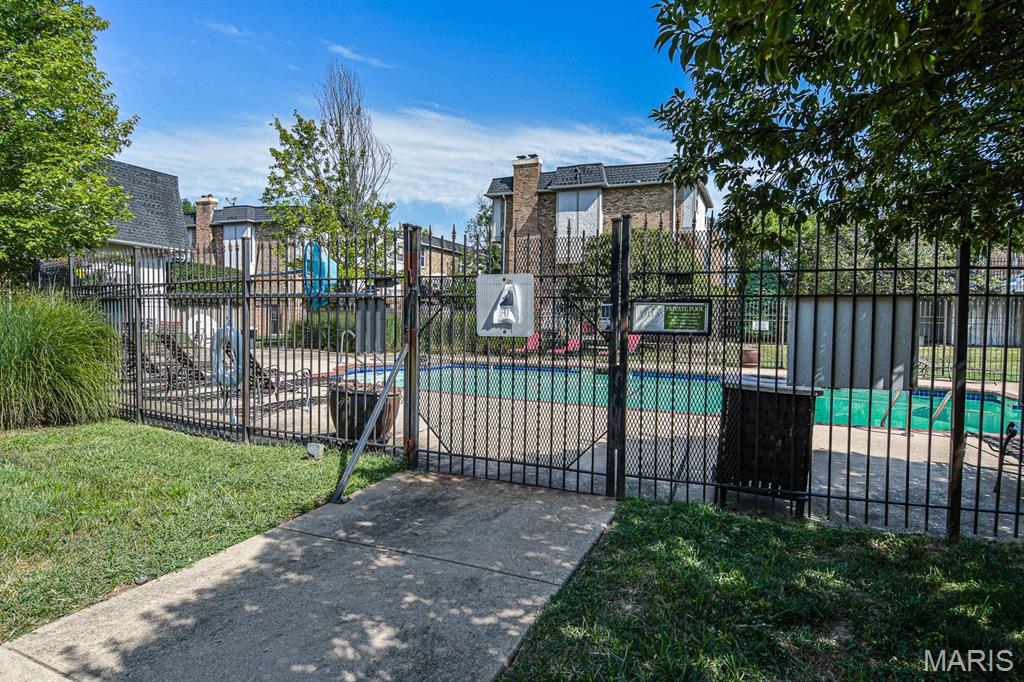 12857 Town And Four Drive, Unit 12857 St. Louis, MO 63141 - Photo 28 of 30