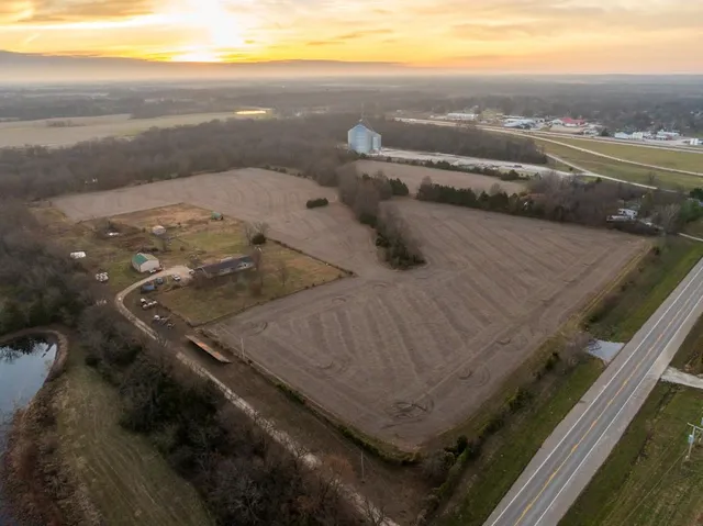 $329,500 | Northwest B Highway, Urich, MO 64788