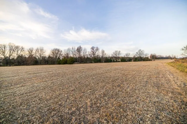 $329,500 | Northwest B Highway, Urich, MO 64788