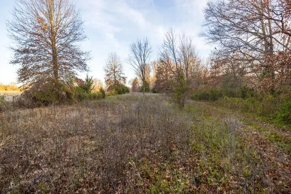 $298,200 | Northwest B Highway, Urich, MO 64788