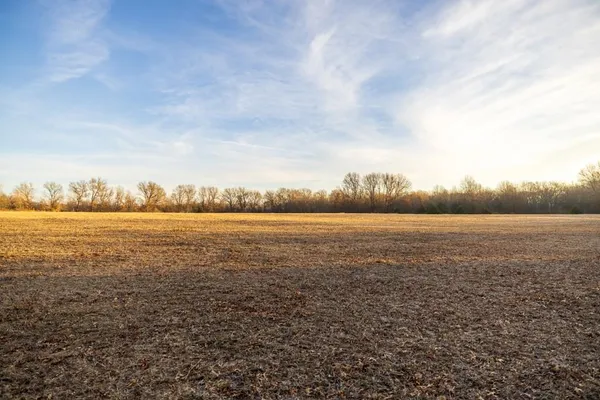 $298,200 | Northwest B Highway, Urich, MO 64788