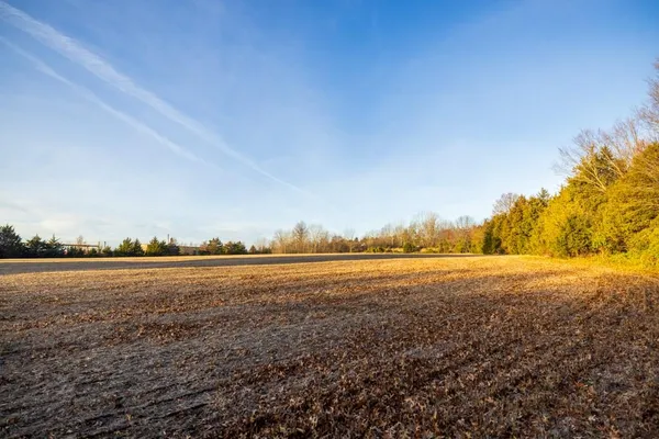 $298,200 | Northwest B Highway, Urich, MO 64788