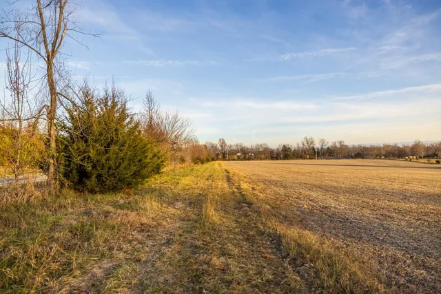 $329,500 | Northwest B Highway, Urich, MO 64788