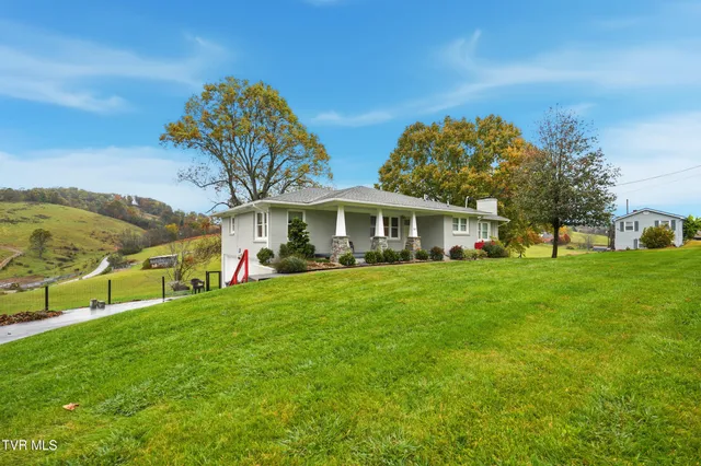 $399,985 | 7067 Reedy Creek Road, Bristol, VA 24202