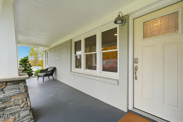 $399,985 | 7067 Reedy Creek Road, Bristol, VA 24202