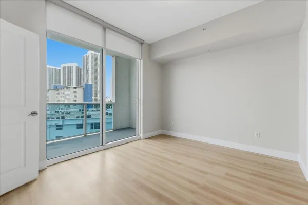 $3,650 | 1945 South Ocean Drive, Unit 509, Hallandale Beach, FL 33009