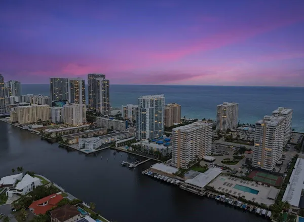 $3,650 | 1945 South Ocean Drive, Unit 509, Hallandale Beach, FL 33009
