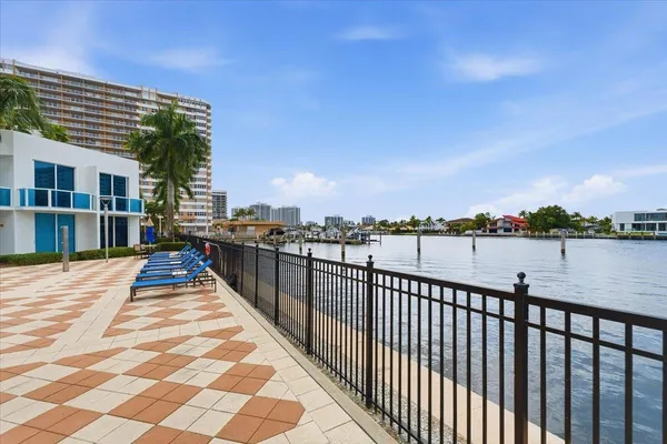 $3,650 | 1945 South Ocean Drive, Unit 509, Hallandale Beach, FL 33009
