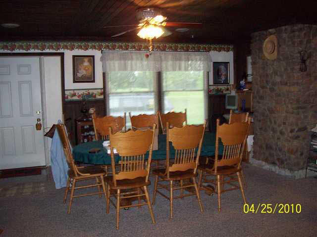 6750 East Motsinger Road Pekin, IN 47165 - Photo 5 of 11 Gallery Image 5