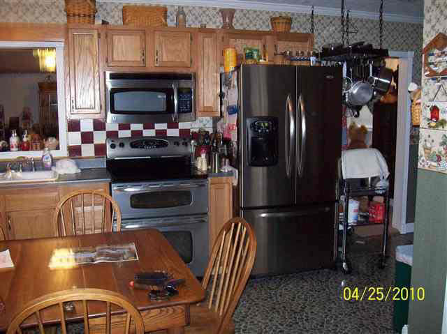 6750 East Motsinger Road Pekin, IN 47165 - Photo 8 of 11 Gallery Image 8