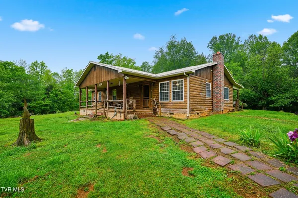 $389,000 | 3081 Ervintown Road, Castlewood, VA 24224
