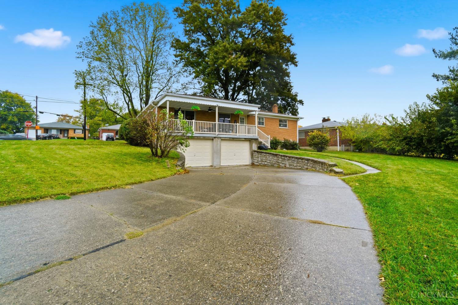 5349 Foley Road Cincinnati, OH 45238 - Photo 4 of 40