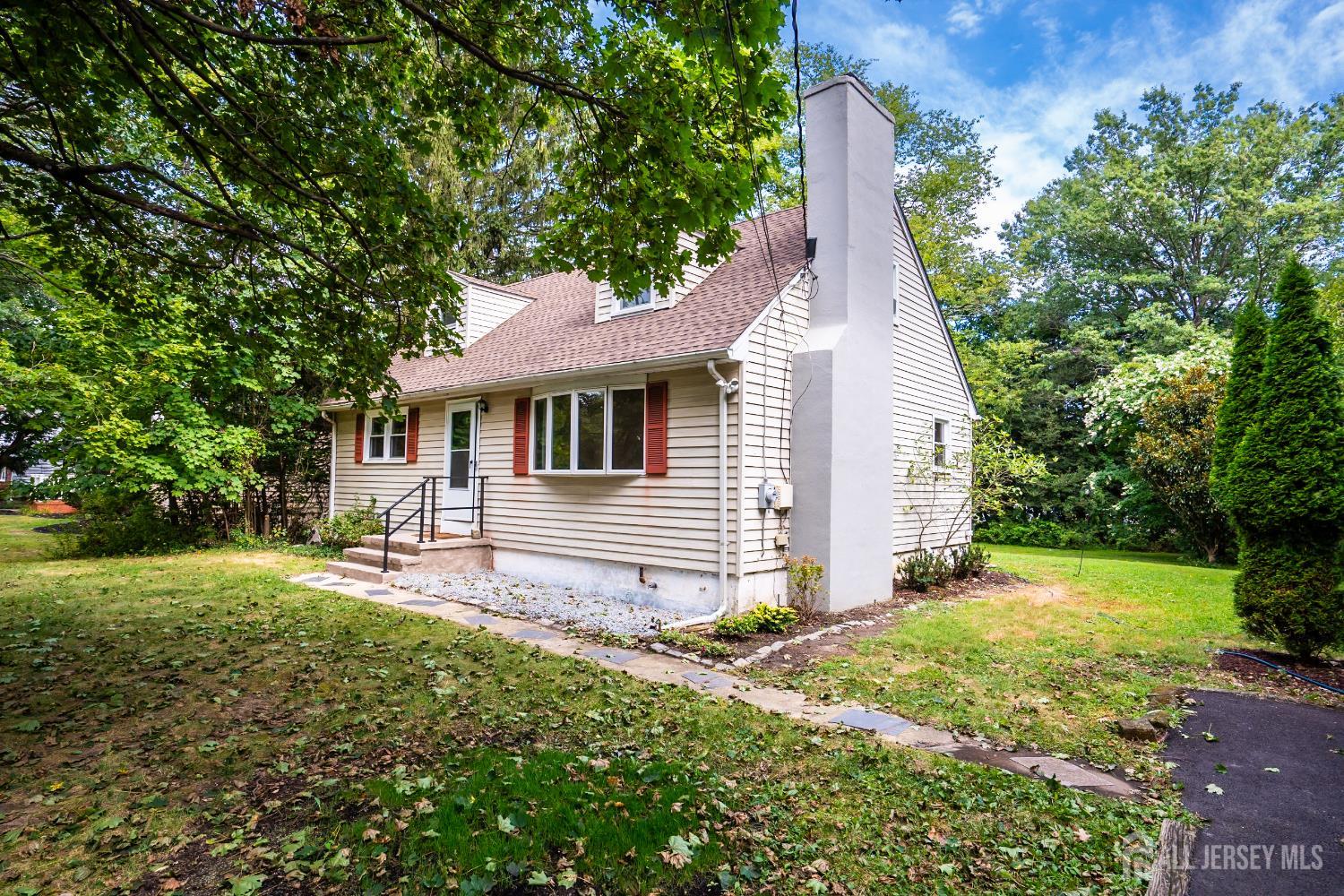 288 Dutch Neck Road East Windsor, NJ 08520 - Photo 3 of 32 Gallery Image 3