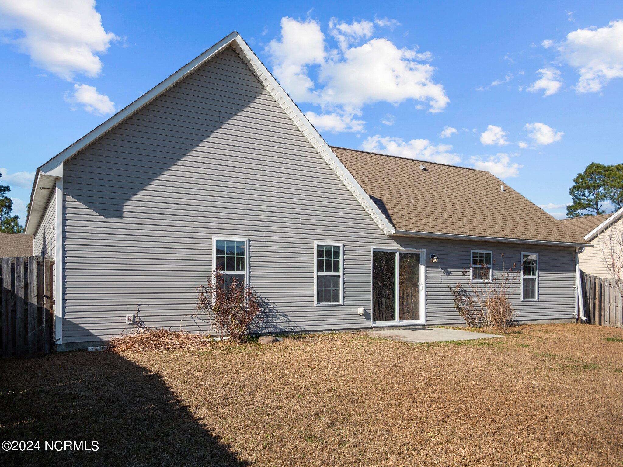 403 Tree Court Holly Ridge, NC 28445 - Photo 7 of 38 7-web-or-mls-07