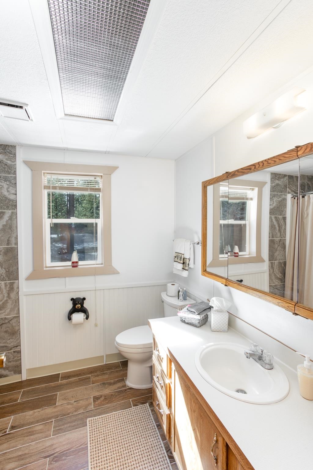 402 Henry Road Elk, WA 99009 - Photo 14 of 41