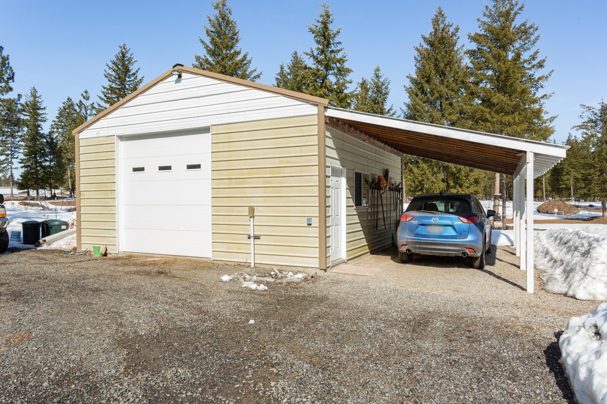 402 Henry Road Elk, WA 99009 - Photo 18 of 41