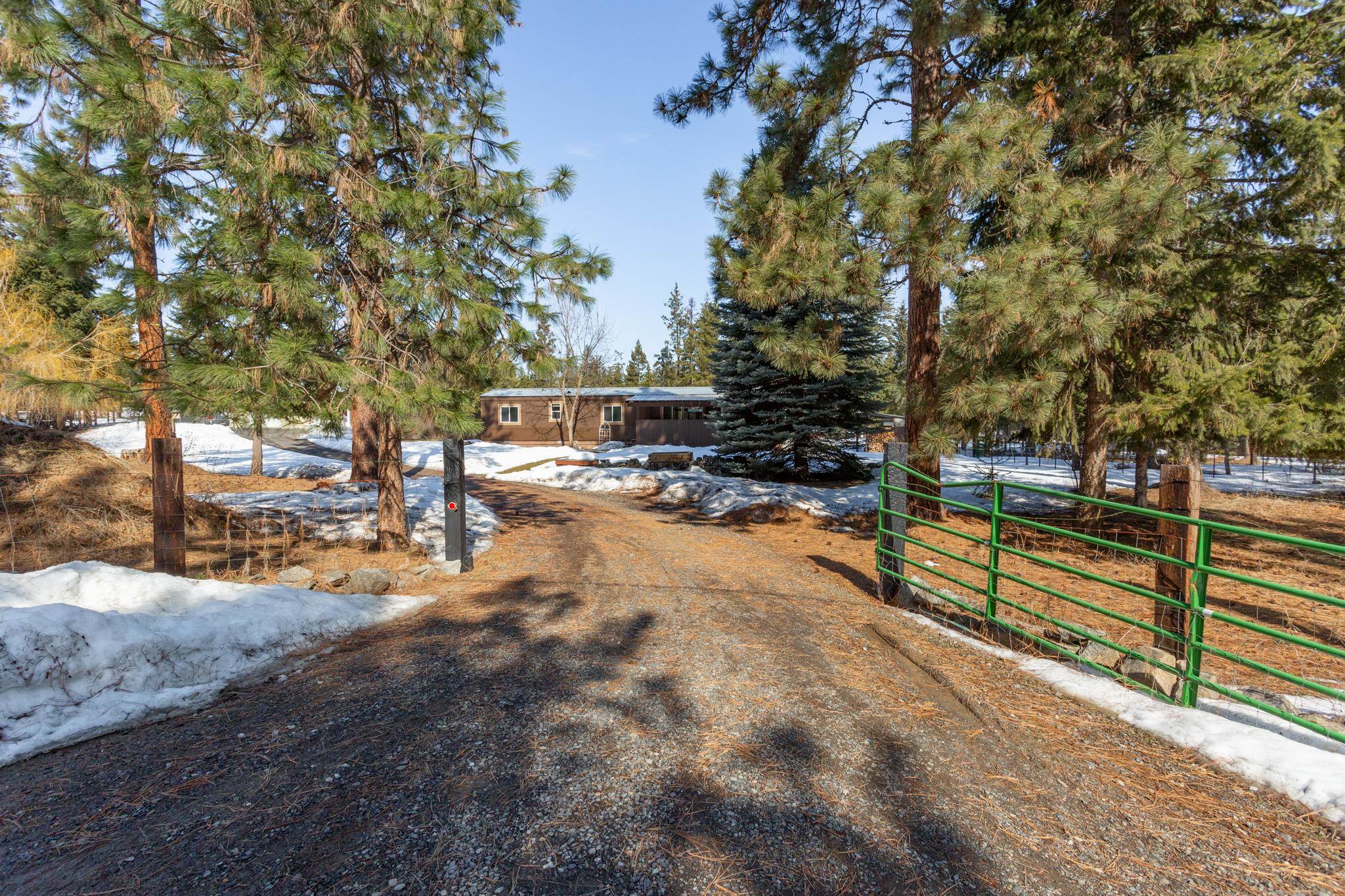 402 Henry Road Elk, WA 99009 - Photo 20 of 41