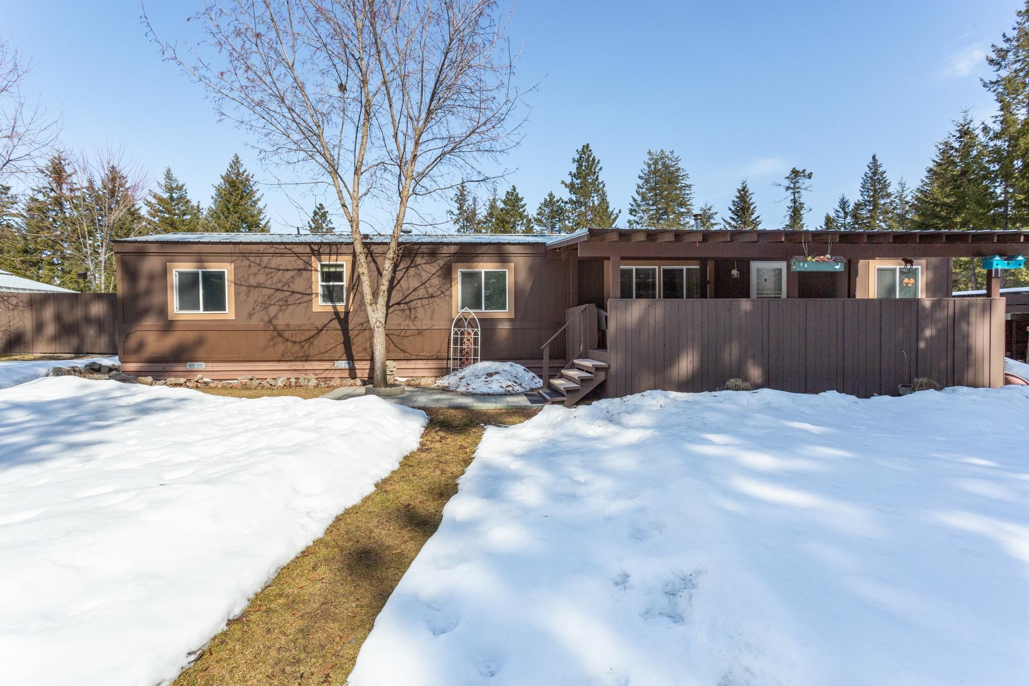 402 Henry Road Elk, WA 99009 - Photo 2 of 41