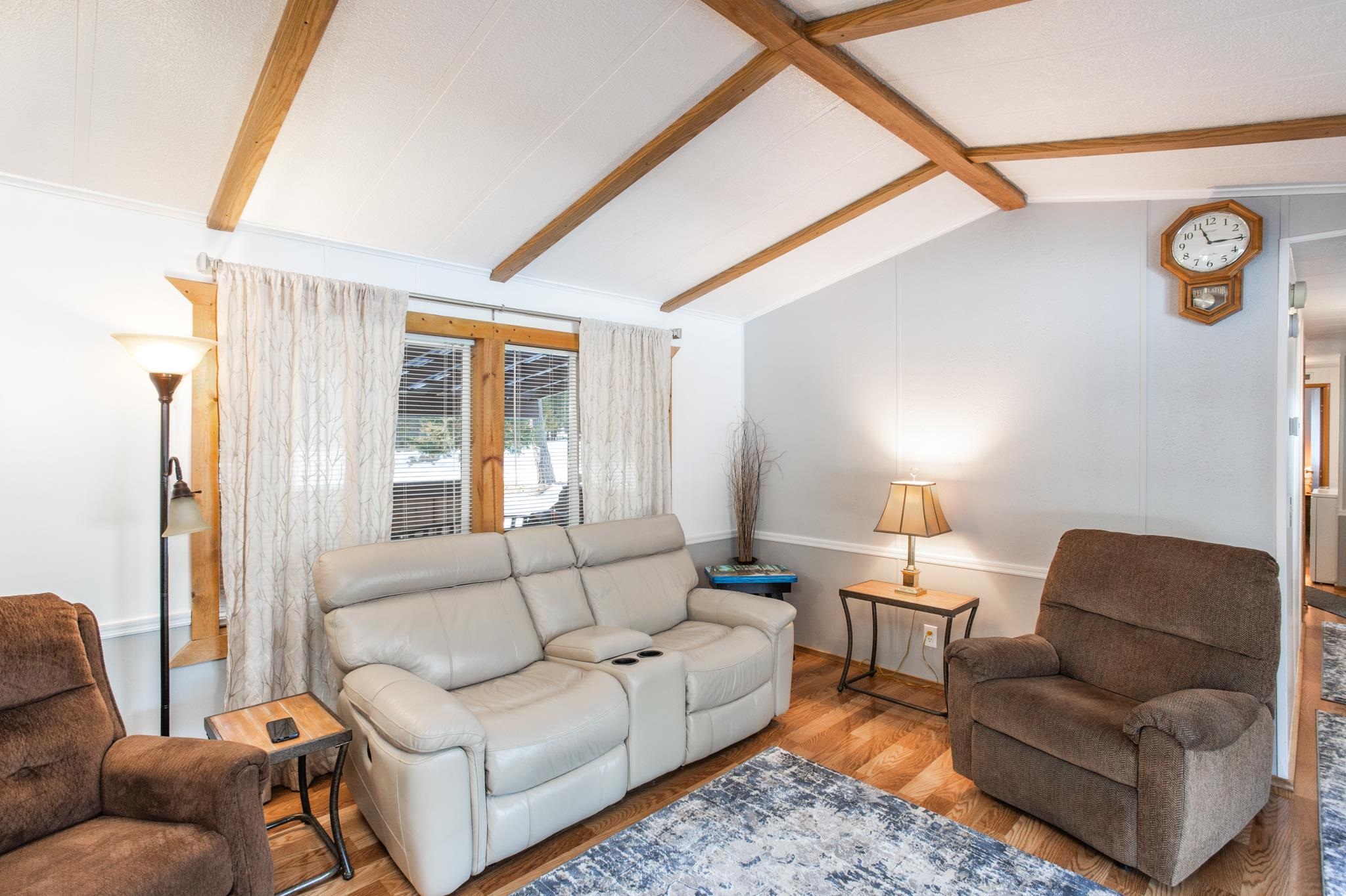 402 Henry Road Elk, WA 99009 - Photo 3 of 41