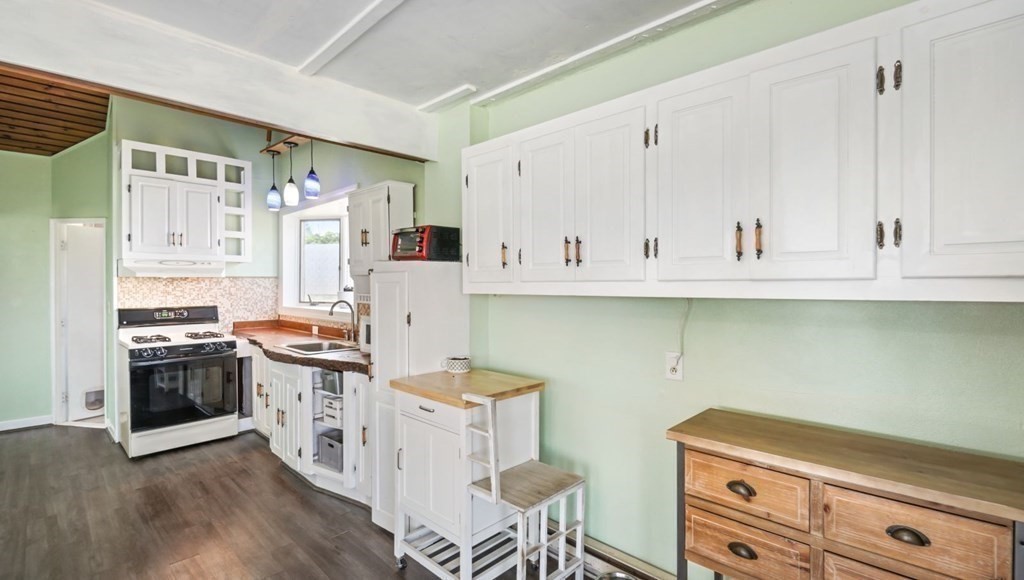 75 Kent Street Scituate, MA 02066 - Photo 5 of 27