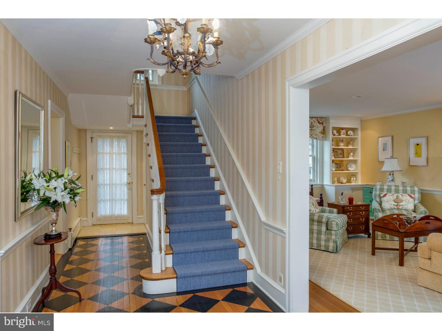 311 Edgehill Road Wayne, PA 19087 - Photo 3 of 24