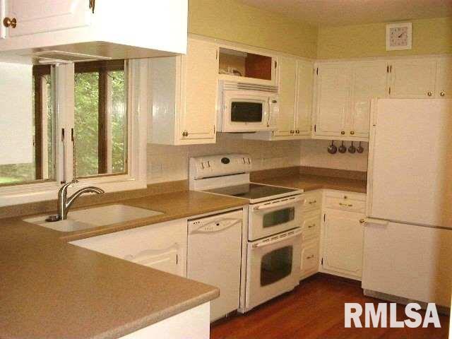 2516 Fairhaven Road Davenport, IA 52803 - Photo 4 of 9 Gallery Image 4