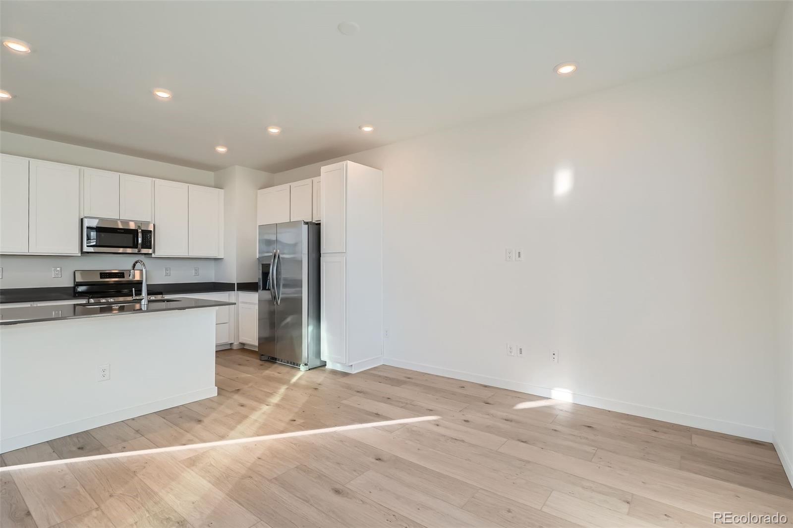 1979 South Gold Bug Way Aurora, CO 80018 - Photo 7 of 28