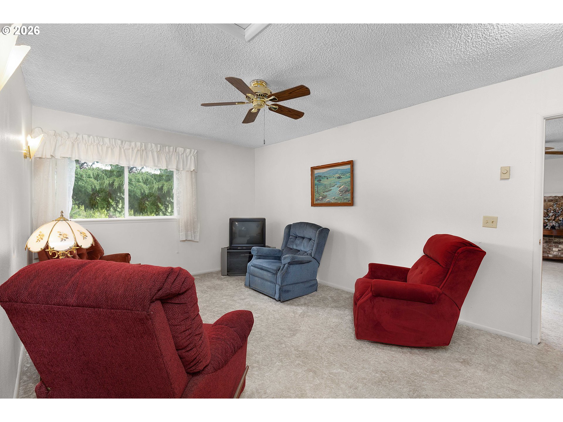 3301 Colonial Road Roseburg, OR 97471 - Photo 15 of 46 Gallery Image 15