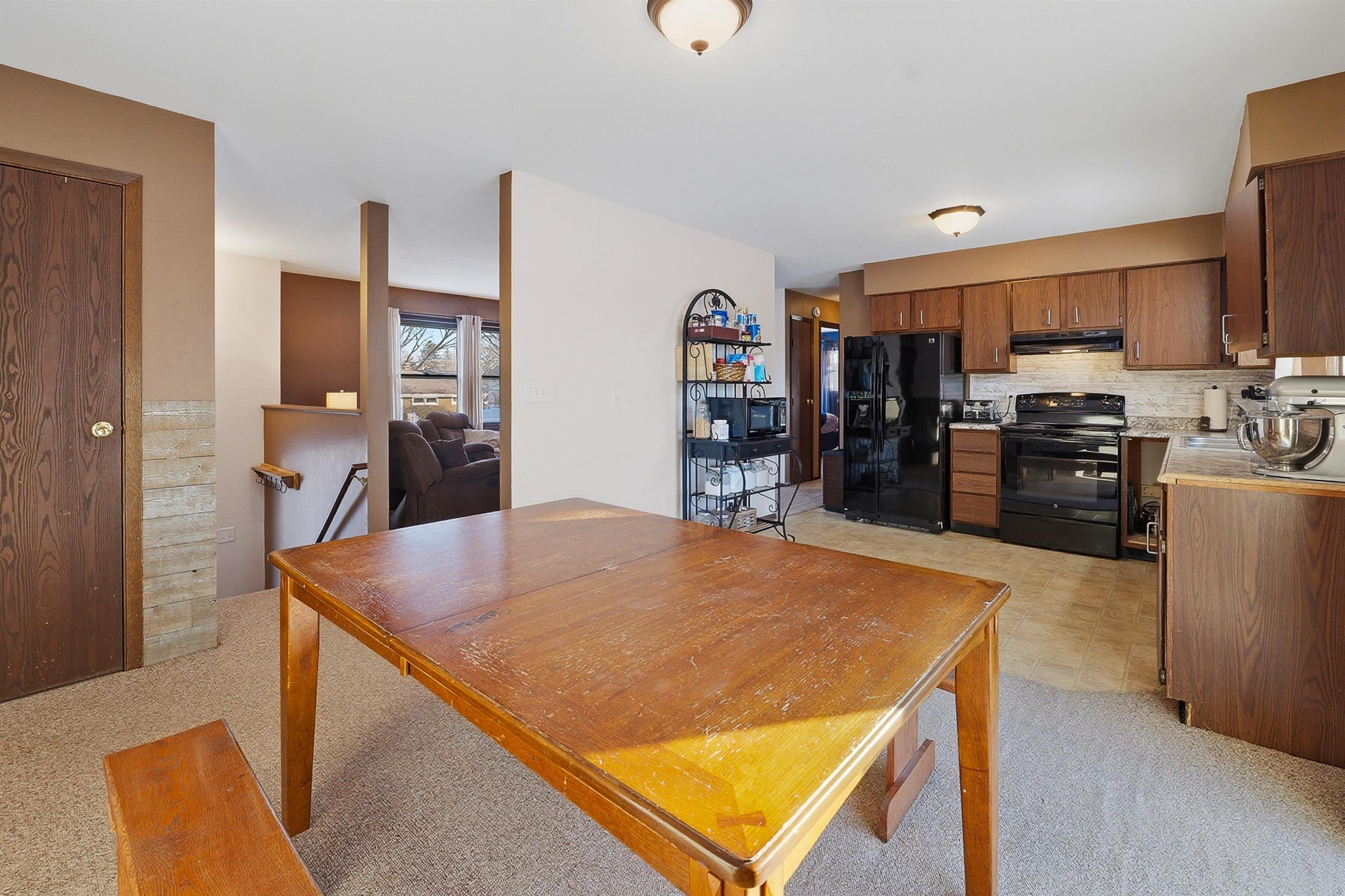 238 South Street Juneau, WI 53039 - Photo 7 of 29