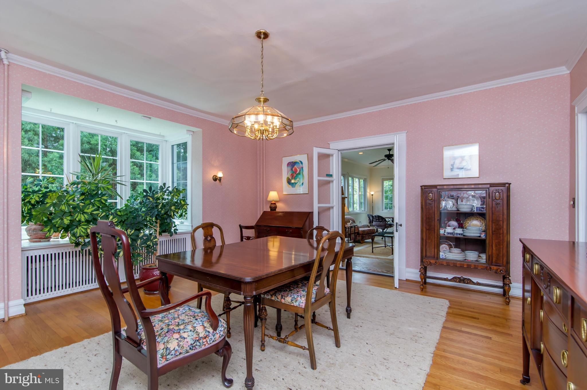 104 Woodlawn Road Baltimore, MD 21210 - Photo 7 of 30 Dining Room
