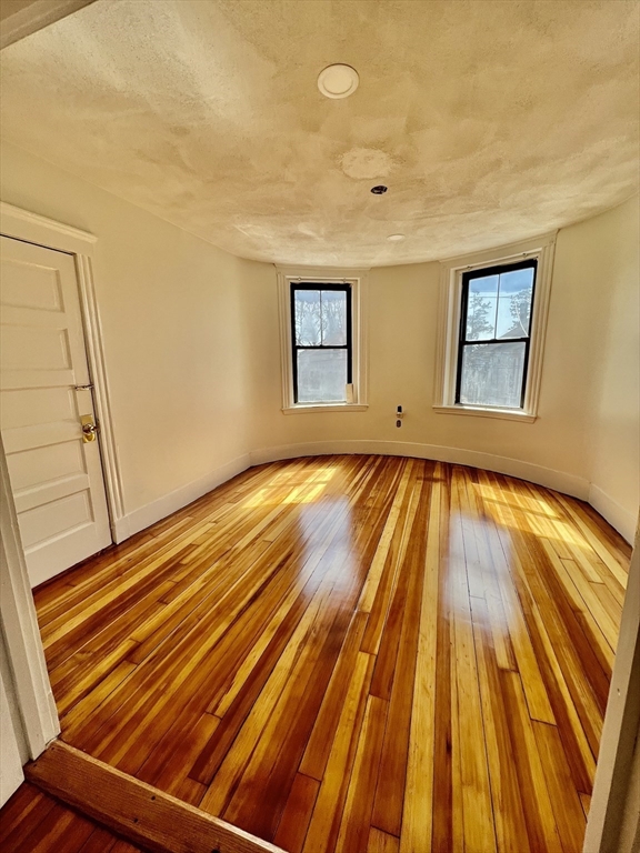 48 Endicott Street, Unit 2R Salem, MA 01970 - Photo 12 of 15