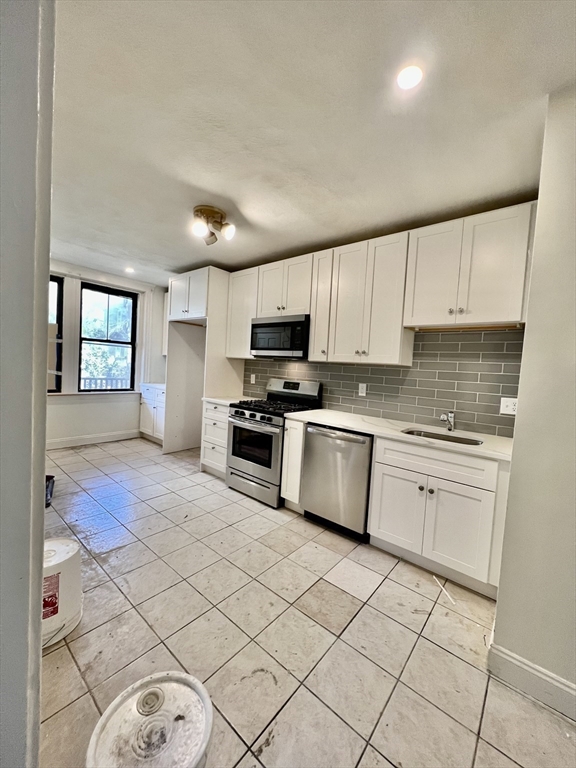 48 Endicott Street, Unit 2R Salem, MA 01970 - Photo 5 of 15