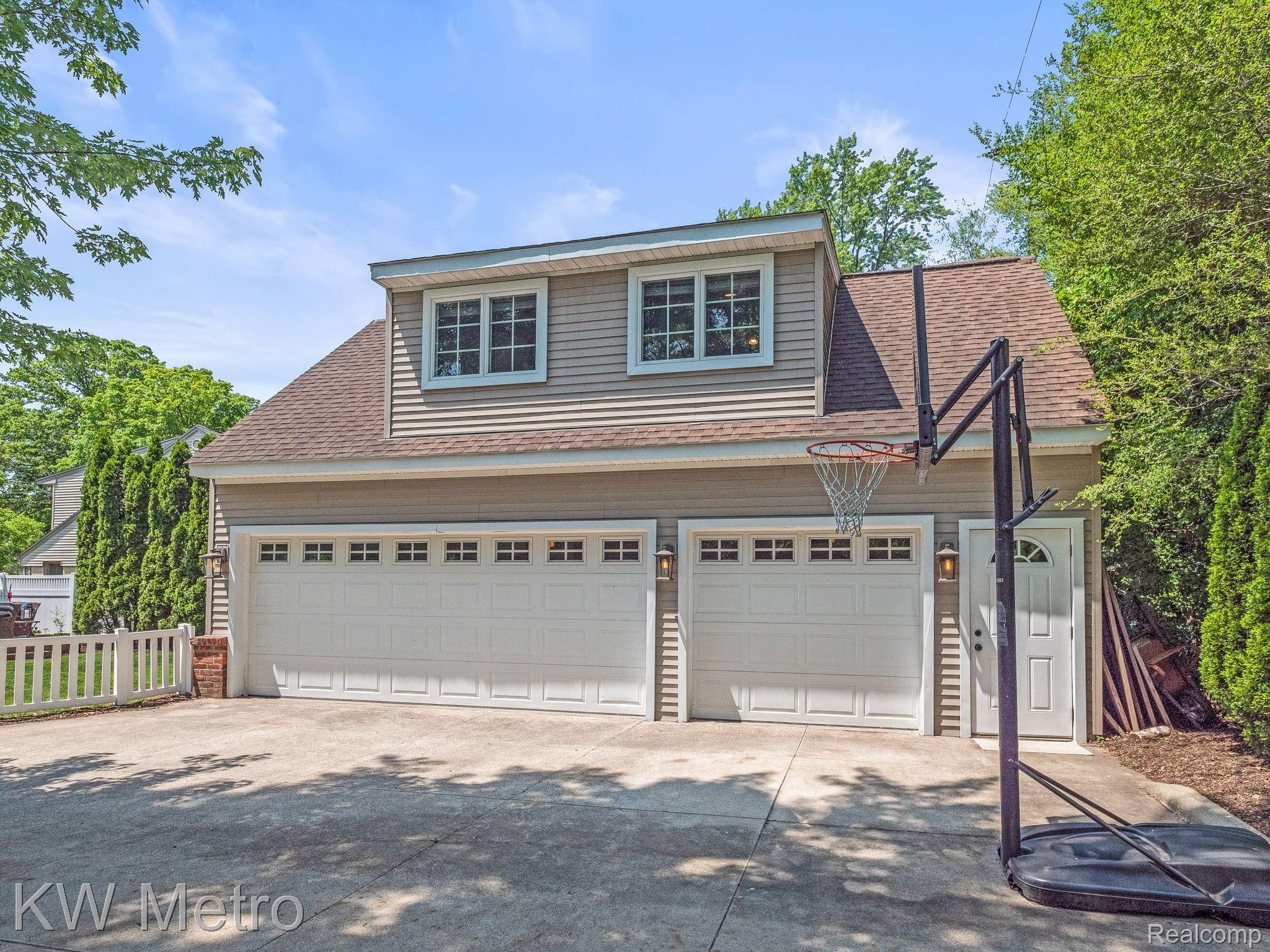 2193 Windemere Road Birmingham, MI 48009 - Photo 33 of 45 Gallery Image 33