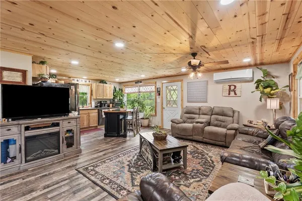 $164,900 | 2049 Cr 2300, Caney, KS 67333