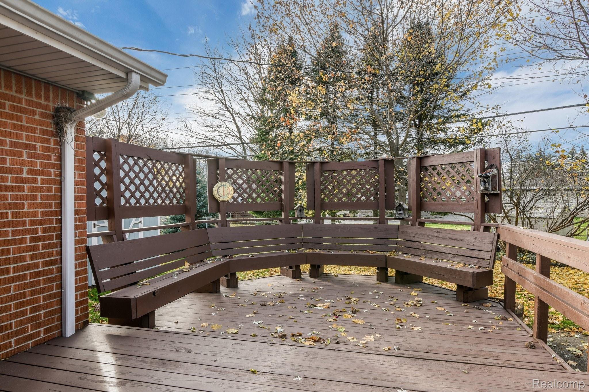 6049 Sunnydale Road Clarkston, MI 48346 - Photo 35 of 36 35-web-or-mls-6049 Sunndydale Rd - Independence Twp0034.jpg