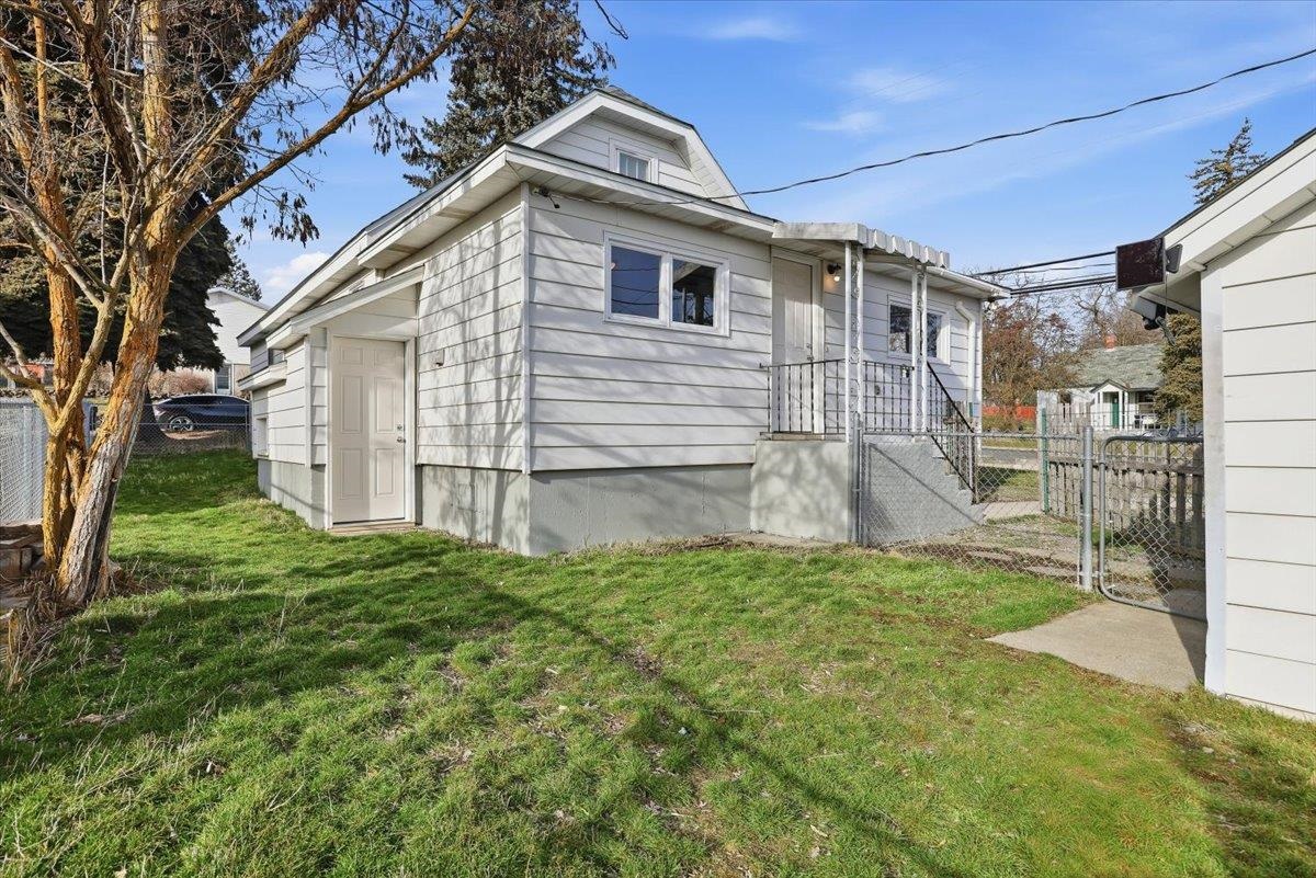 821 3rd Street Cheney, WA 99004 - Photo 18 of 23