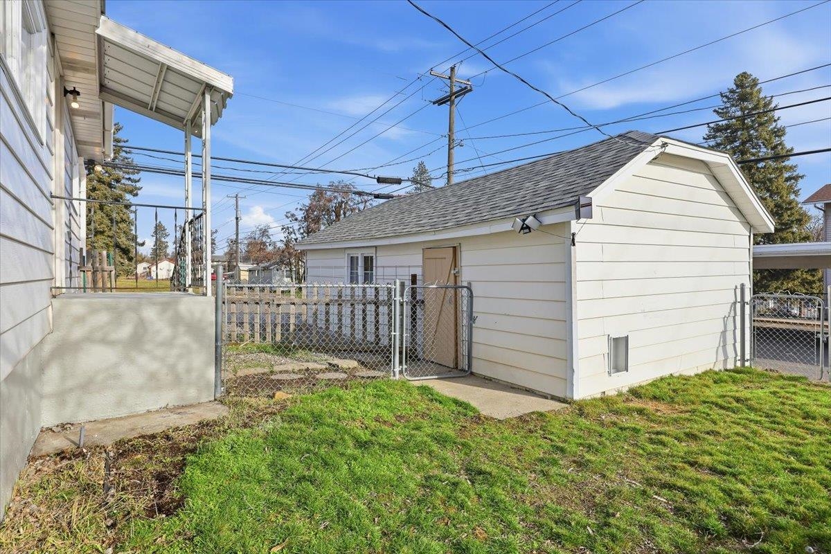 821 3rd Street Cheney, WA 99004 - Photo 19 of 23